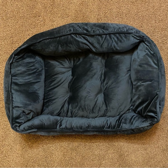 Medium Dog Bed - Picture 1 of 5